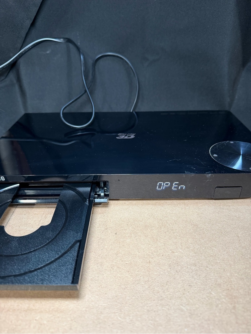 Samsung BD-F5900 3D Wi-Fi Blu-ray DVD Disc Player Tested Works No Remote
